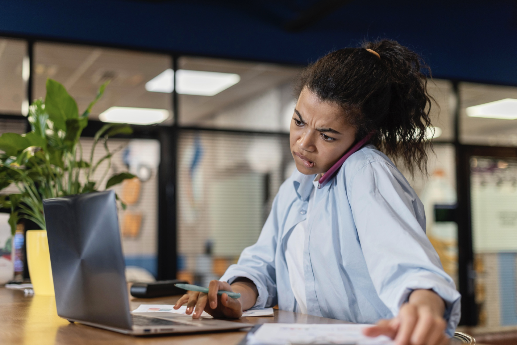 You’re in the prime of your career, juggling deadlines, meetings, and endless hours at the desk. But all that time stuck in one position is starting to take its toll. Your back is tight, your neck feels stiff, and those tension headaches just won’t quit. You miss feeling fresh and ready to tackle each day.